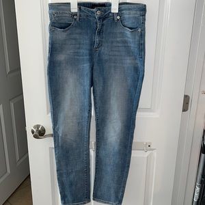 Size 10 Lucky Brand lighter wash jeans